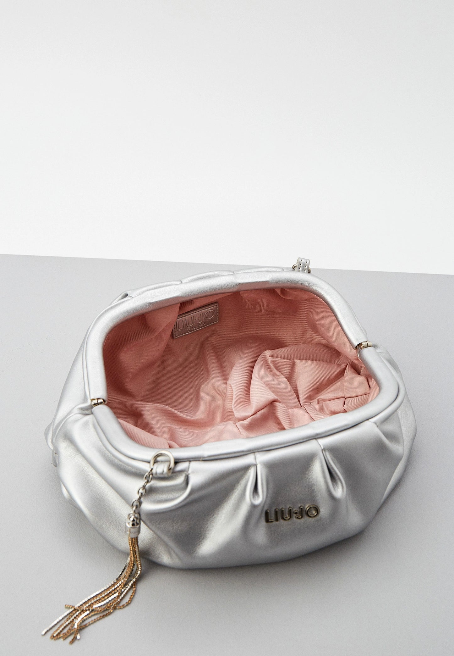 SILVER 00532